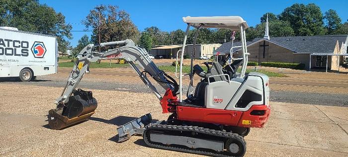 Used 2022 TAKEUCHI TB225