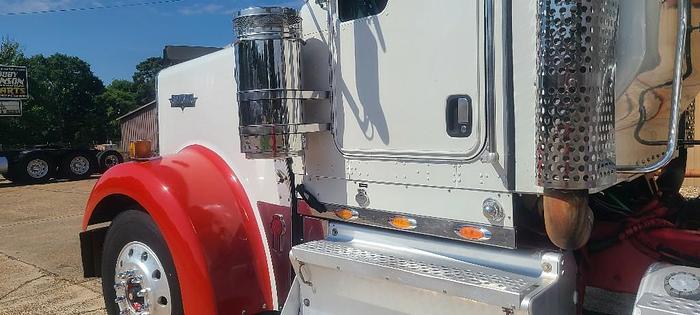 Used 2008 Kenworth W900