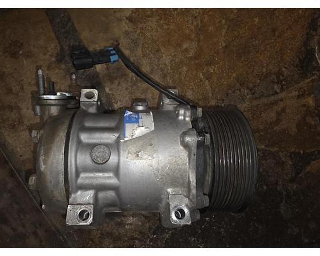 Used GOOD USED A/C COMPRESSOR #4347 FOR INTERNATIONAL DURASTAR N9 9.3L DIESEL