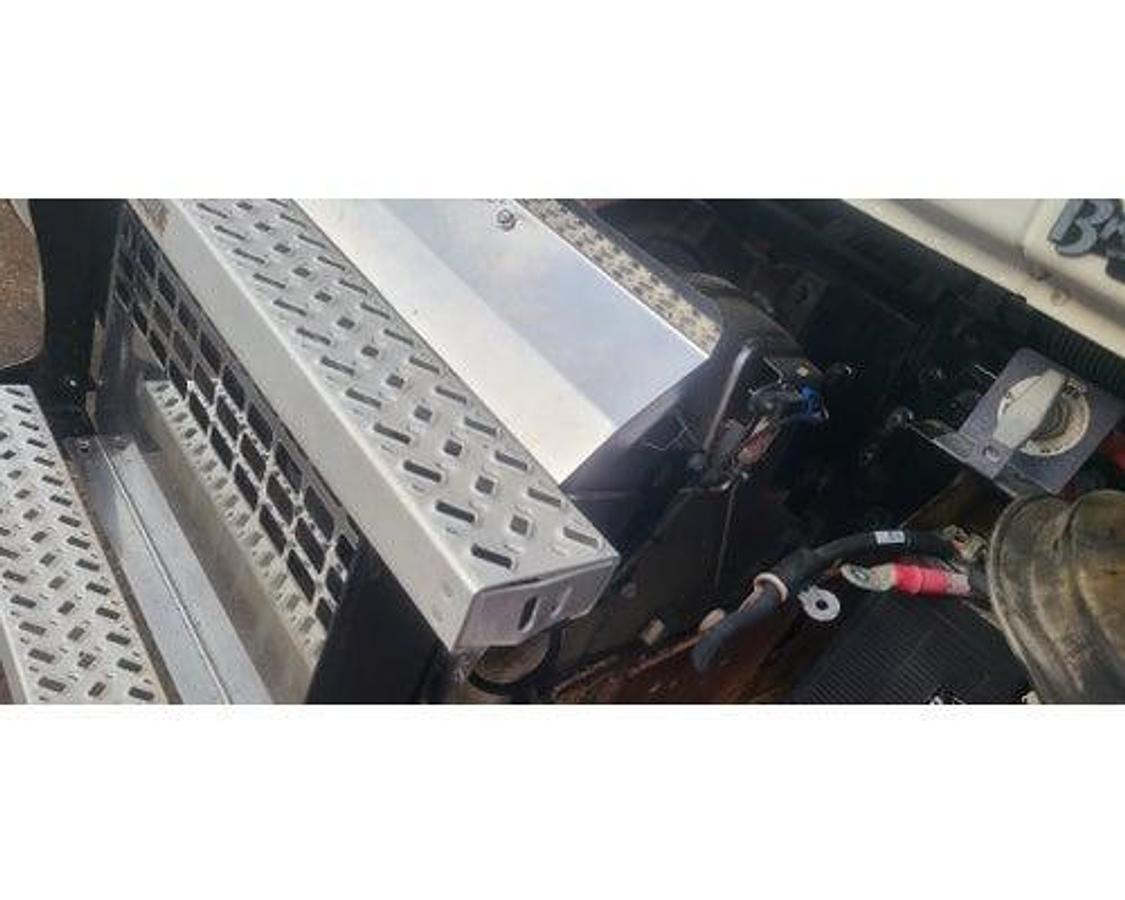 Used 2018 Mack CHU613 MP8