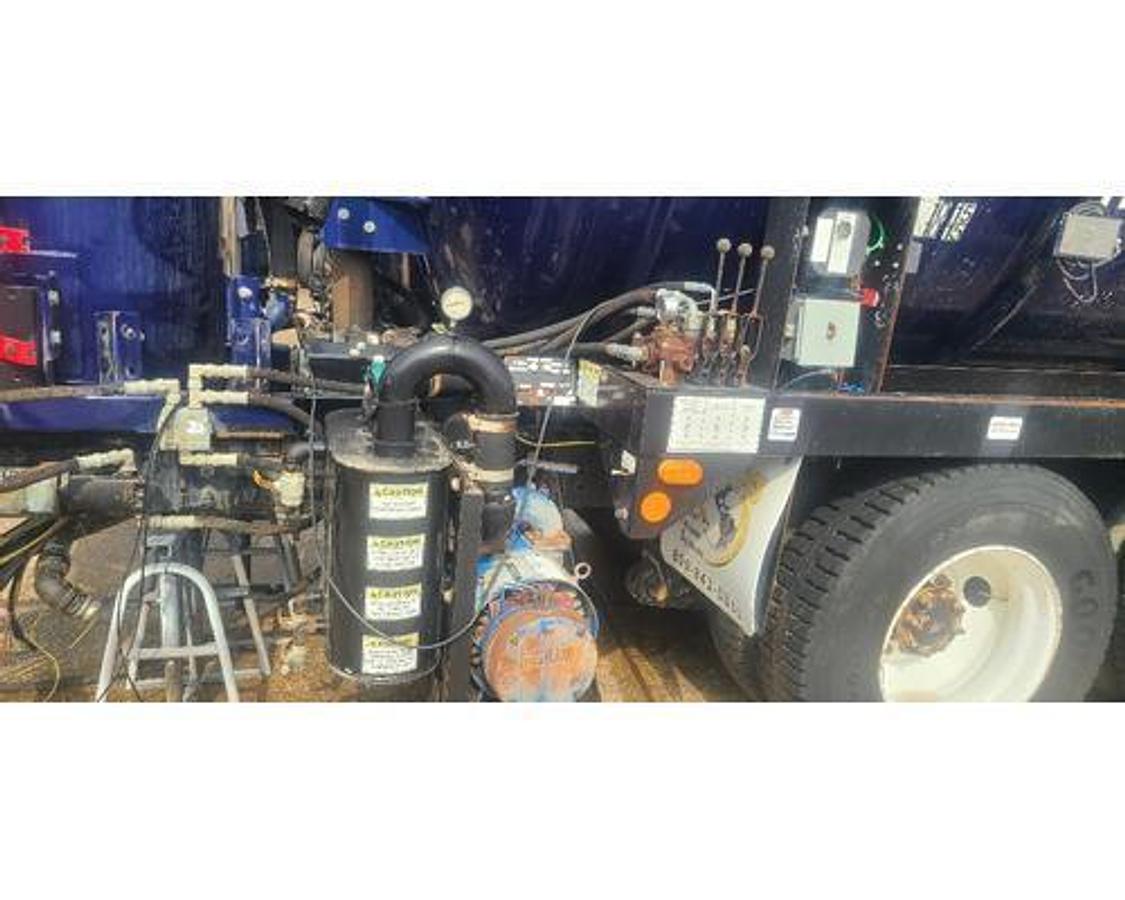 Used 2005 HYDROVAC 7400