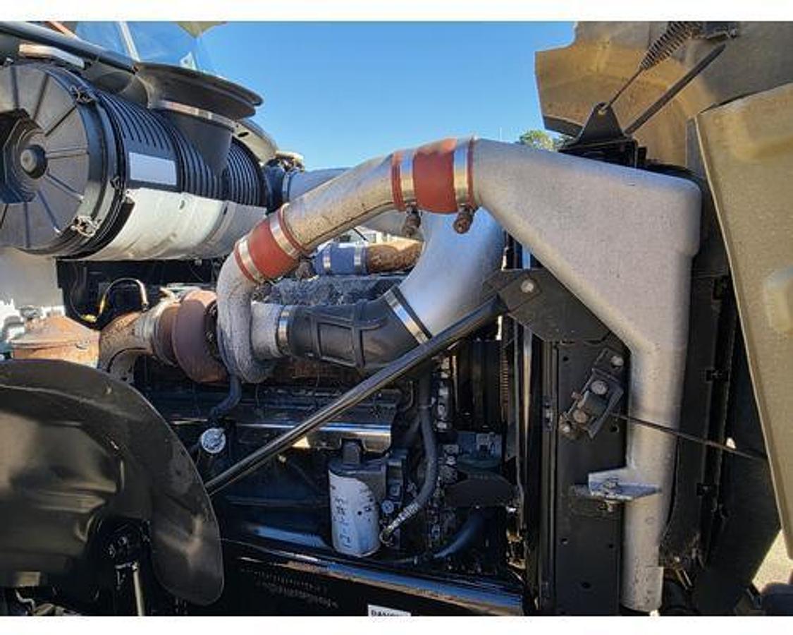 Used 2007 Mack CV713