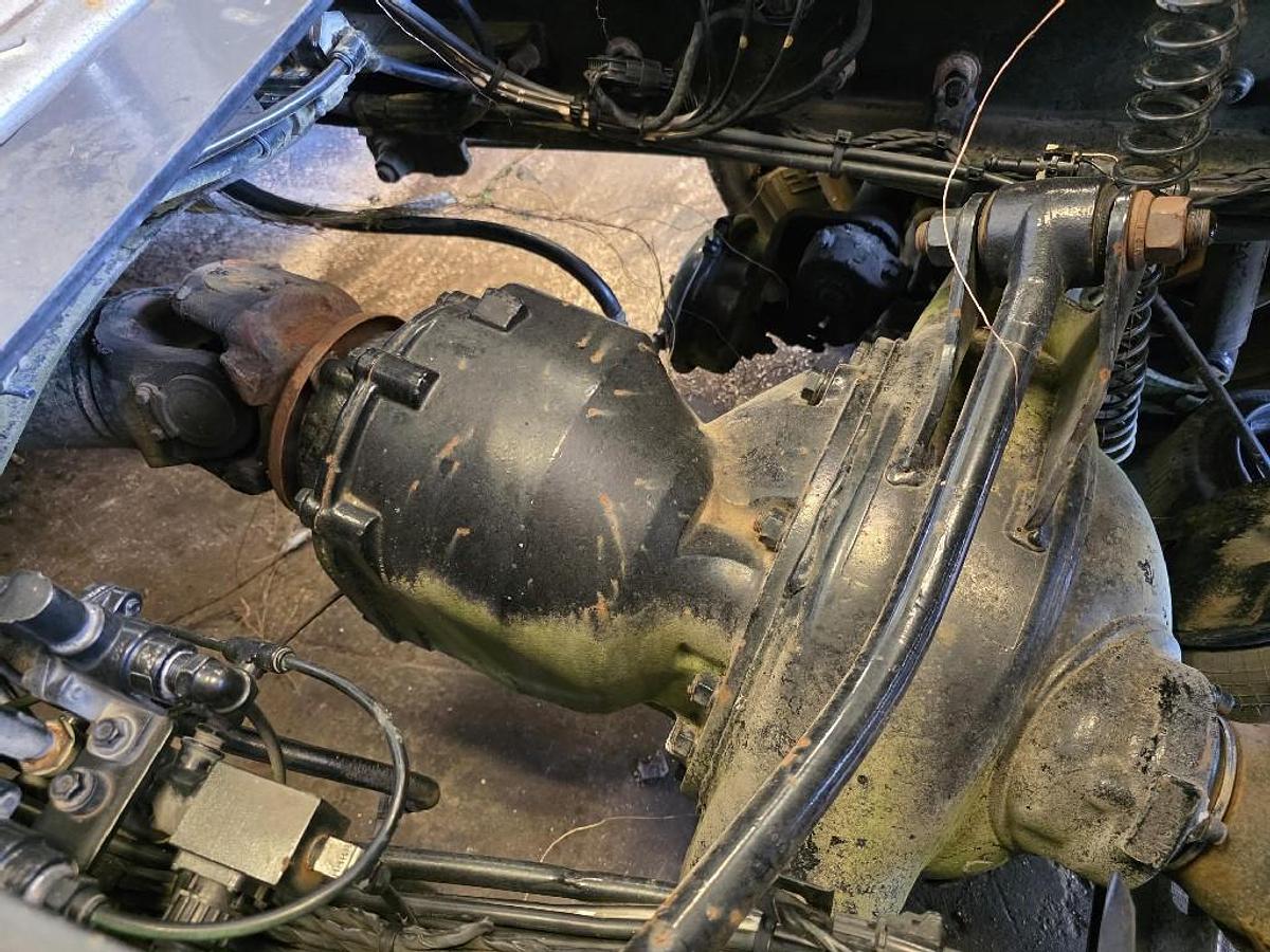 Used 2016 MERITOR CXN613