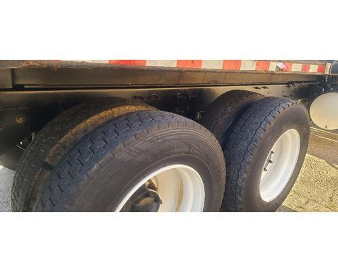 Used 2006 Mack CV713