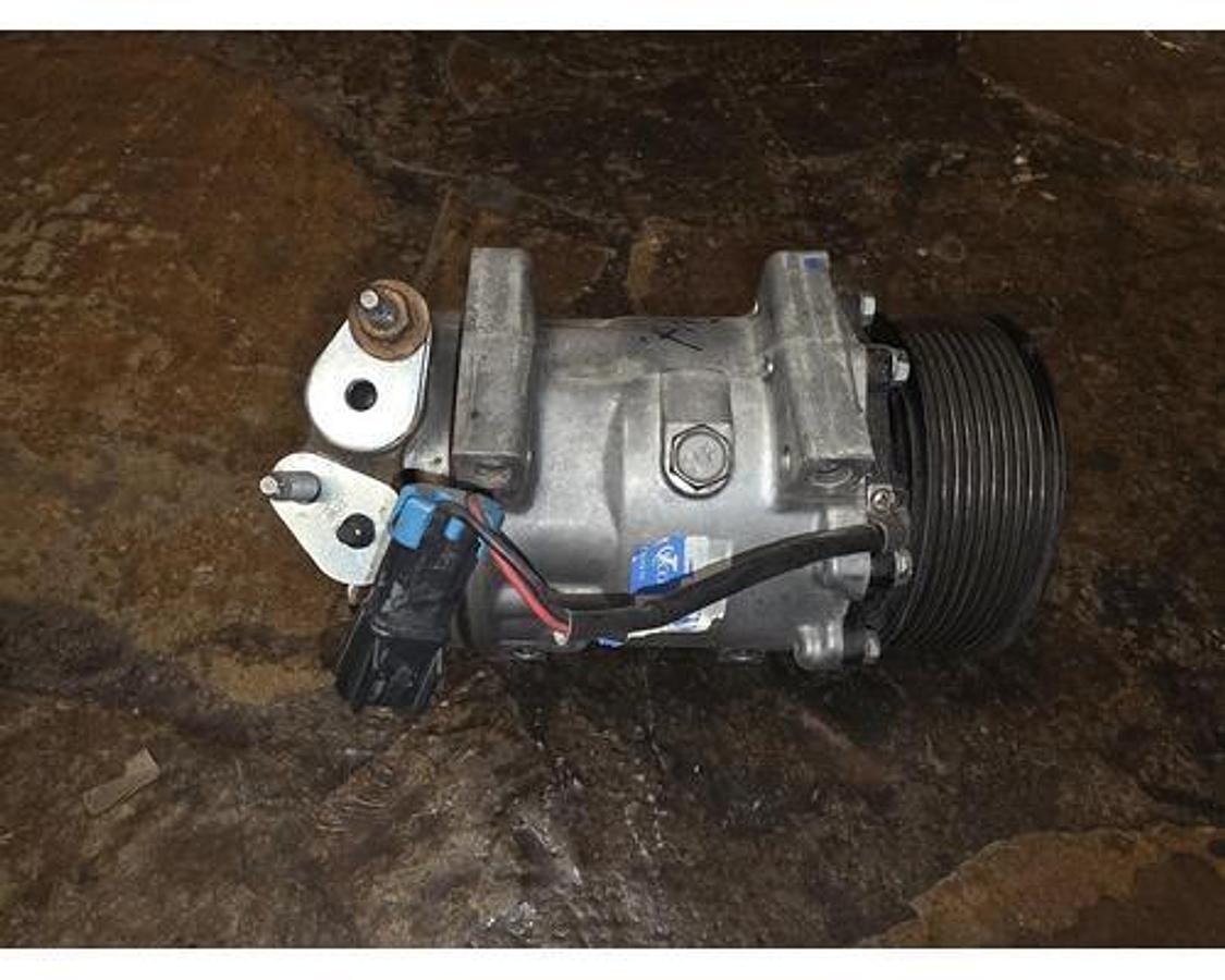 Used GOOD USED A/C COMPRESSOR #4347 FOR INTERNATIONAL DURASTAR N9 9.3L DIESEL
