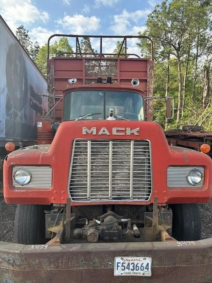Used 1988 Mack R688ST
