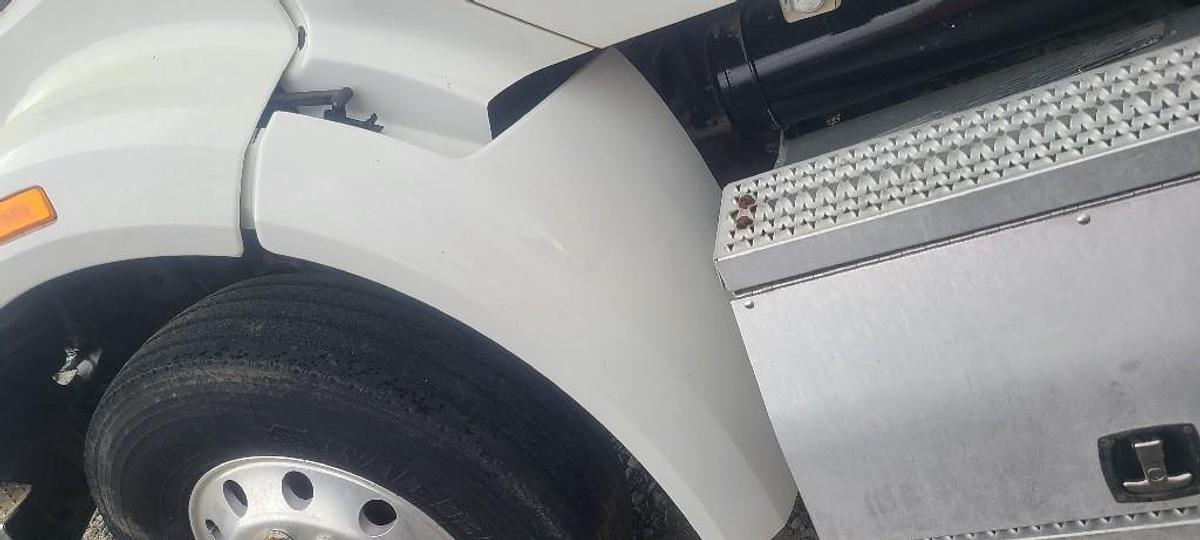 Used 2014 Peterbilt 567