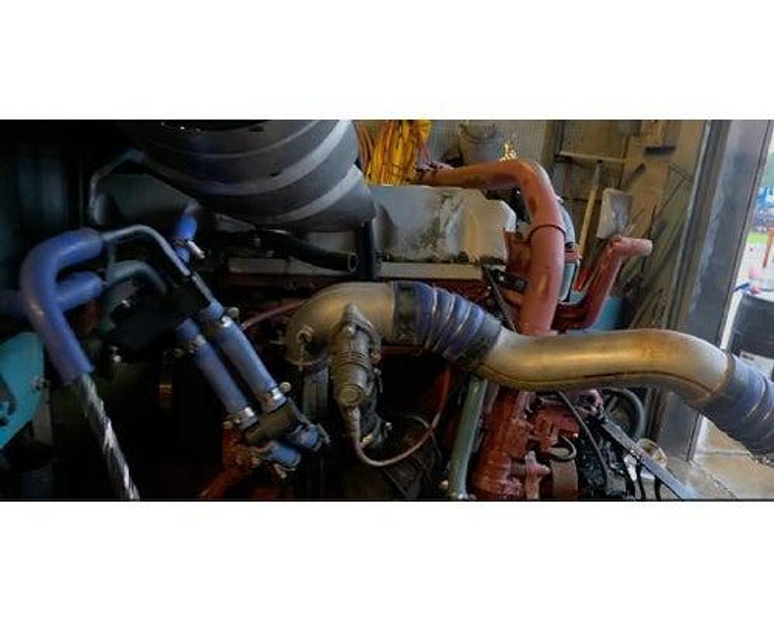 Used 2012 Mack CHU613 MP8