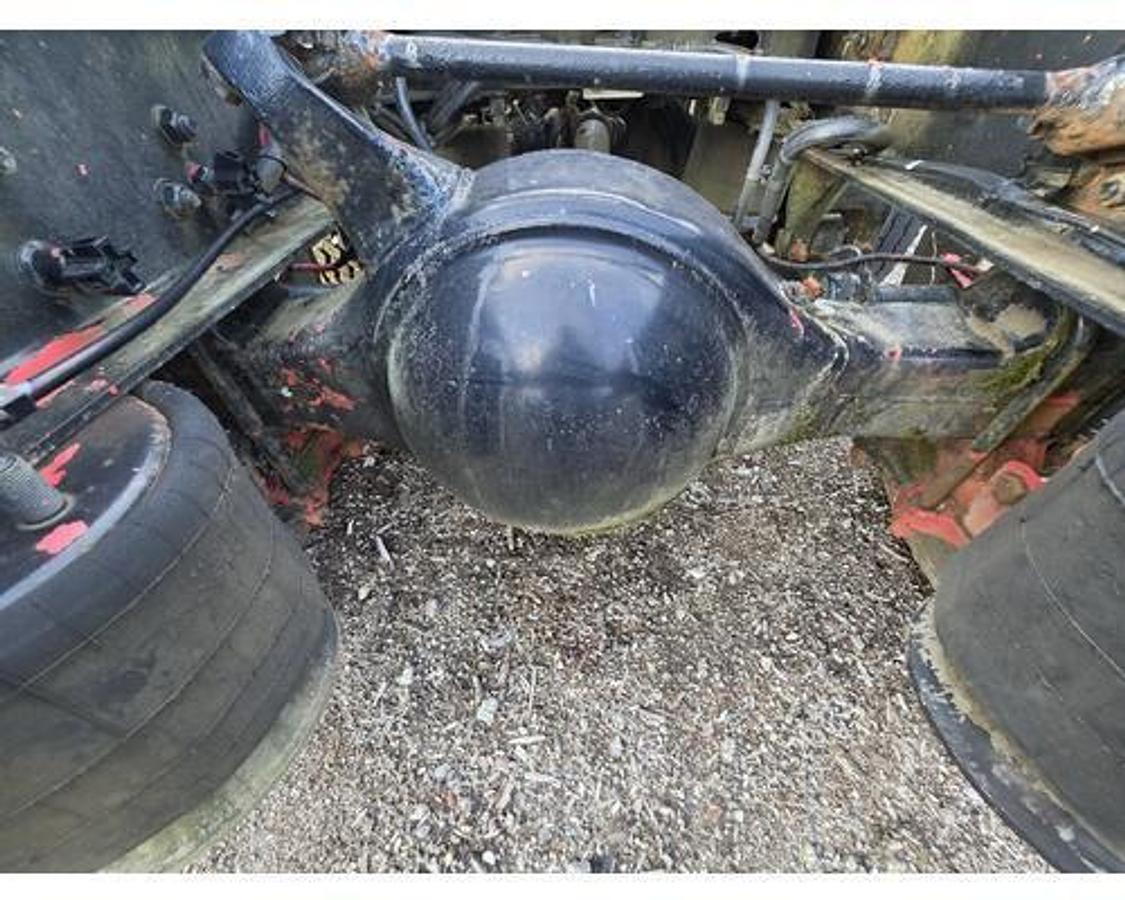 Used 2005 Freightliner CENTURY