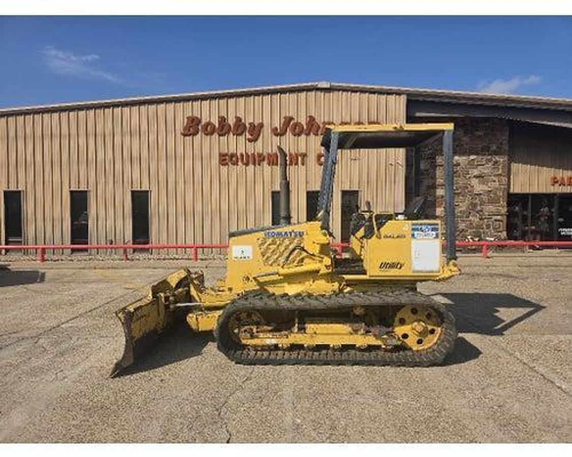 Used 2006 KOMATSU D21P-8A