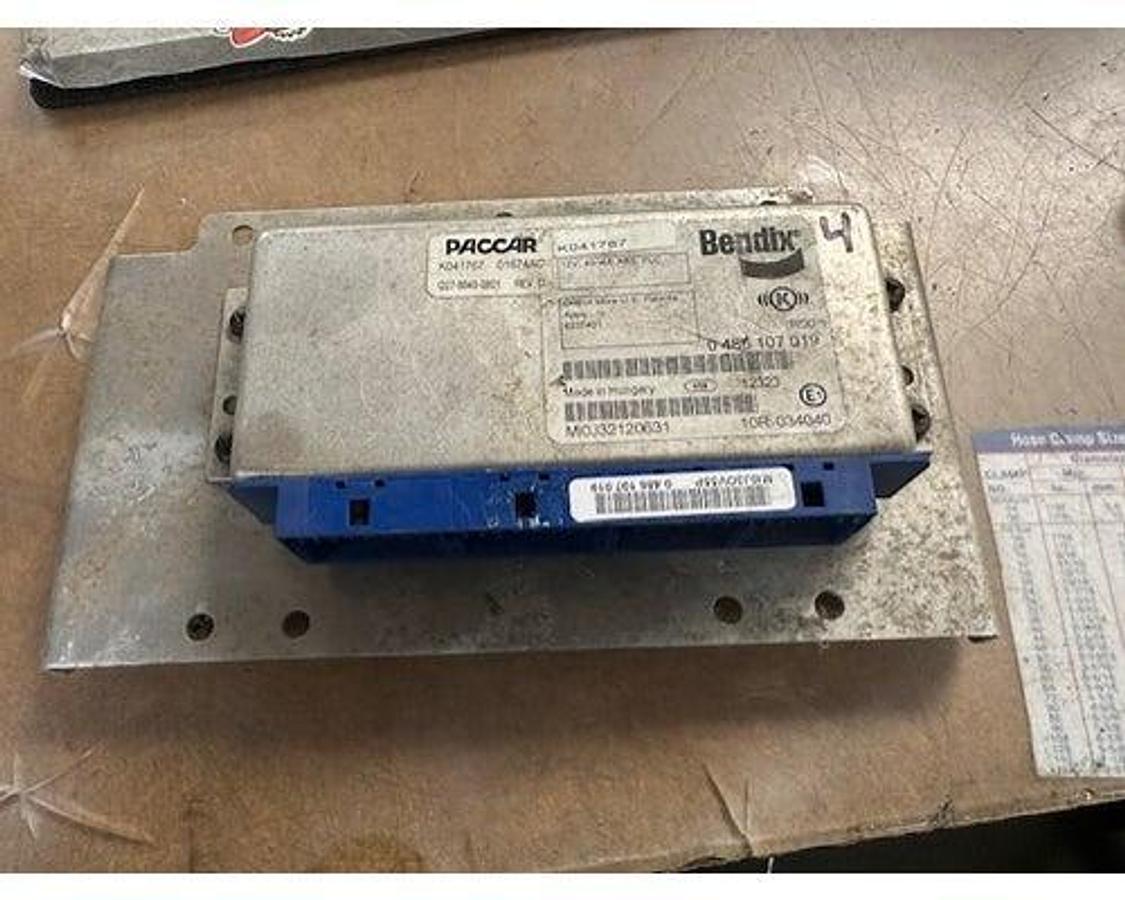 Used USED BENDIX ABS CONTROL MODULE ECM K041767 #0486107019