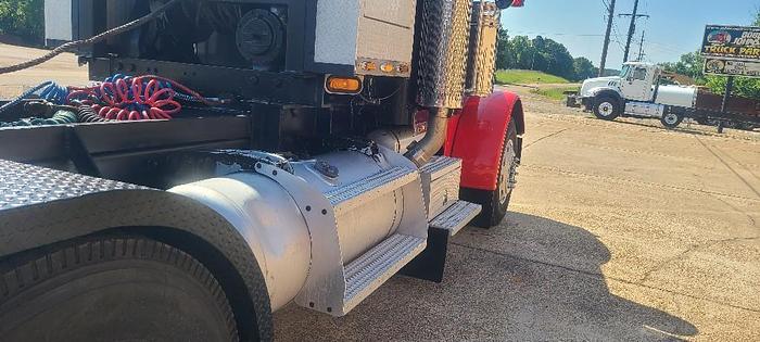 Used 2001 Peterbilt 379