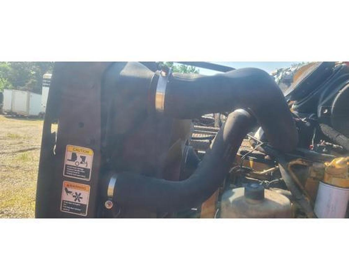 Used 2007 Peterbilt 335