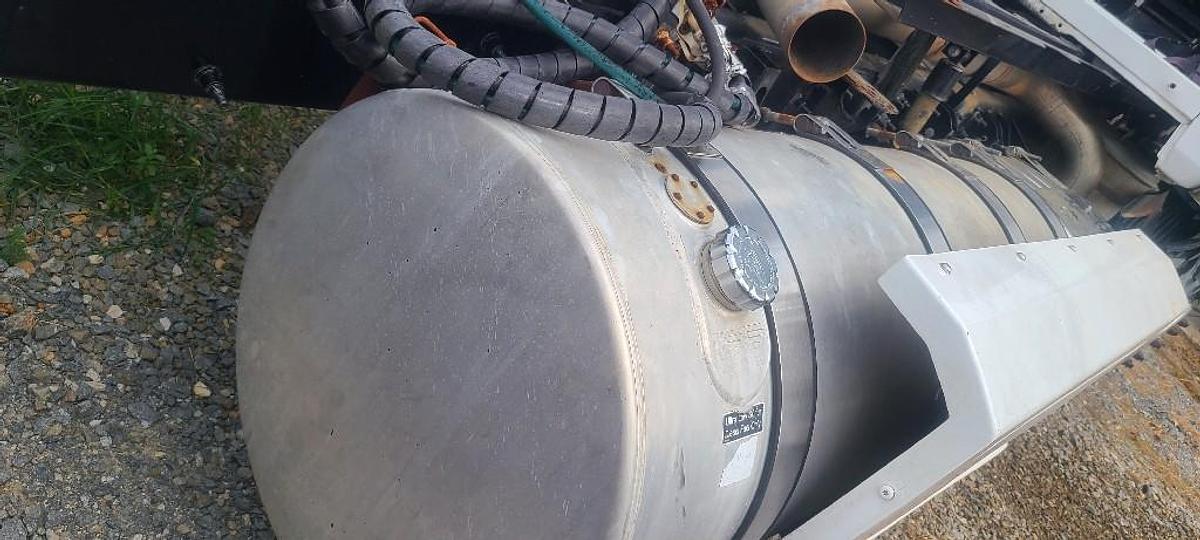 Used 2015 Mack CXN613