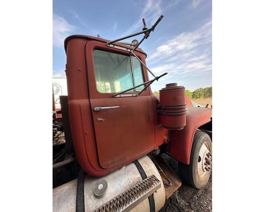 Used 1988 Mack R688ST