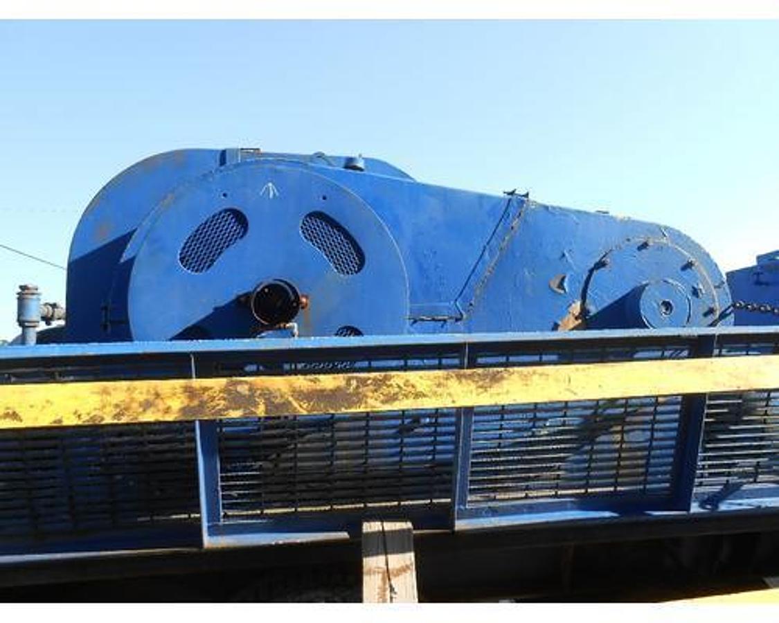 Used CRANE CARRIER RIG