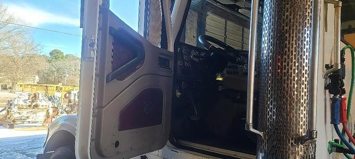 Used 2006 INTERNATIONAL 9900i