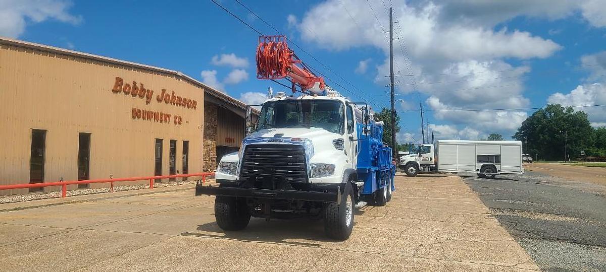 Used 2012 Freightliner 114SD