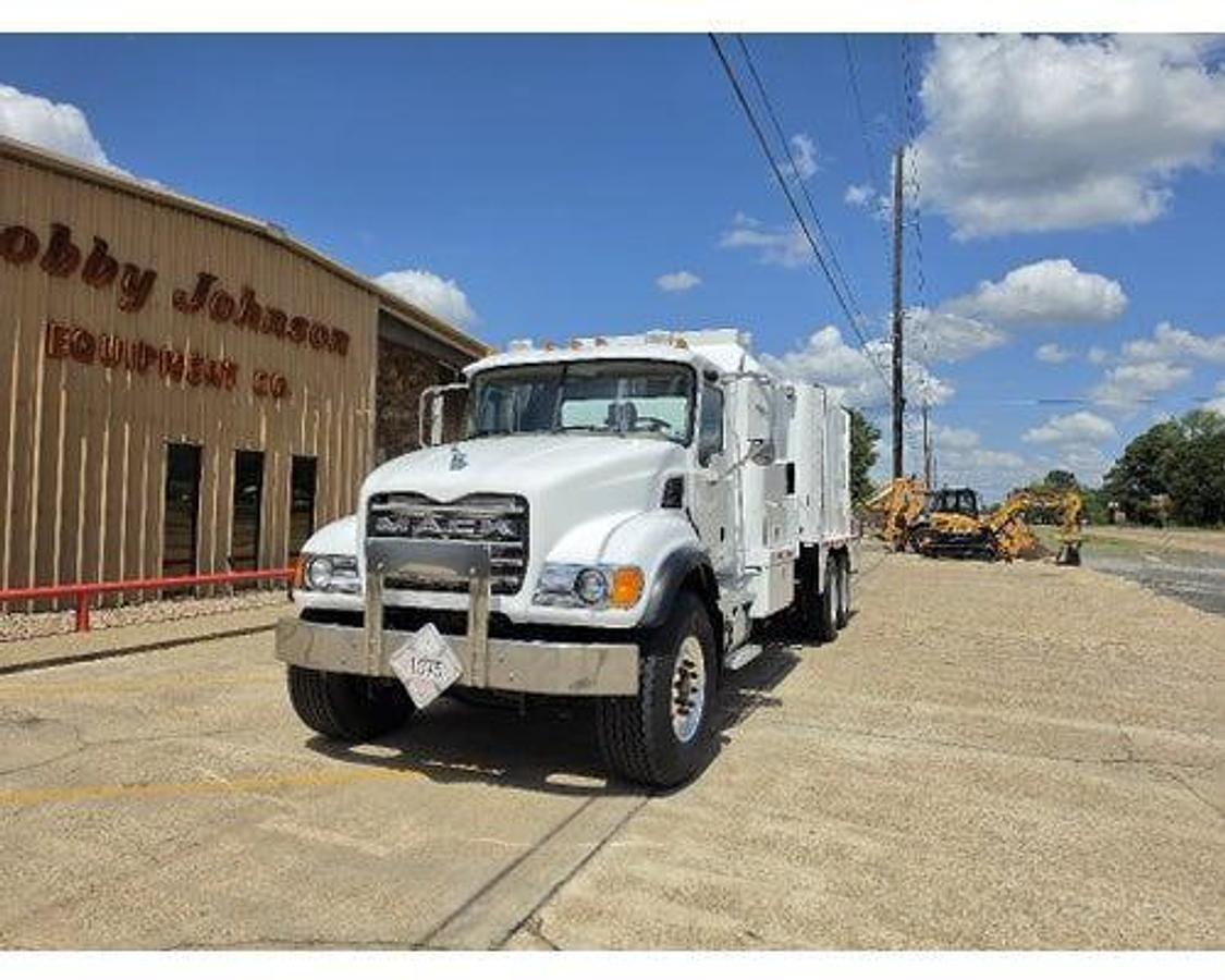 Used 2007 Mack CV700 SERIES