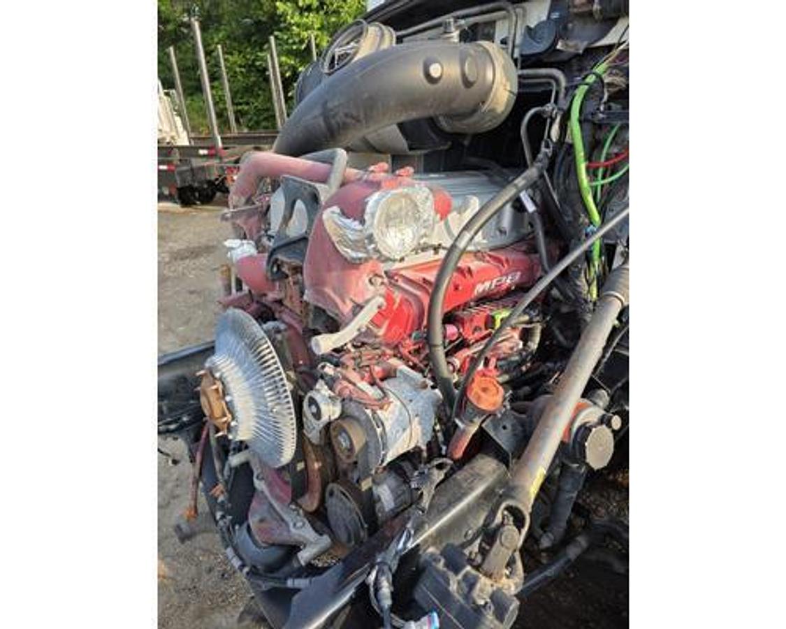 Used 2013 Mack CX600/VISION SERIES