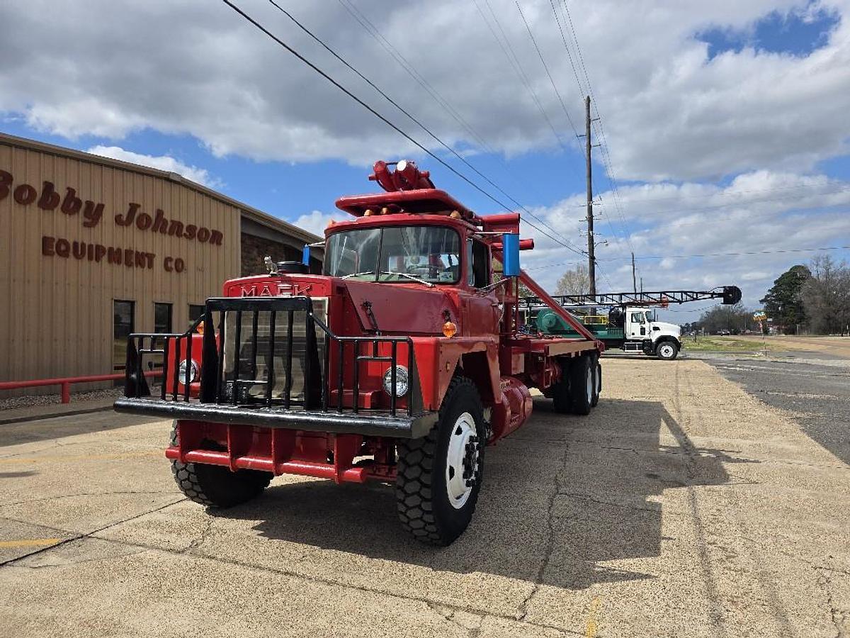 Used 1981 Mack RD600 SERIES