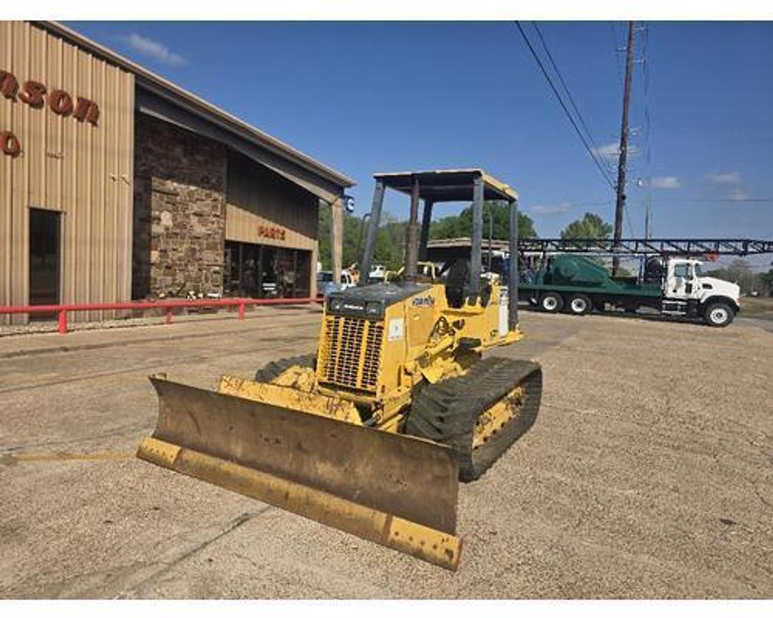 Used 2006 KOMATSU D21P-8A