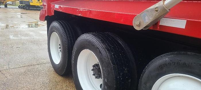 Used 2006 Mack CV713