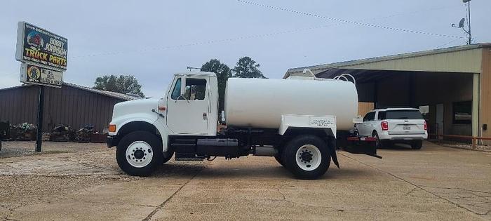 Used 1990 INTERNATIONAL 4900