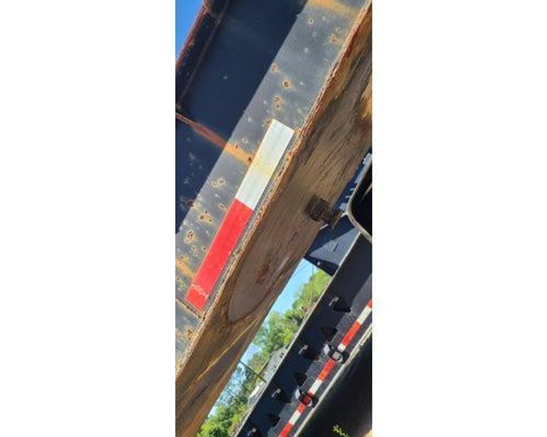 Used 1981 METAL FABRICATING COMPANY TRAILER