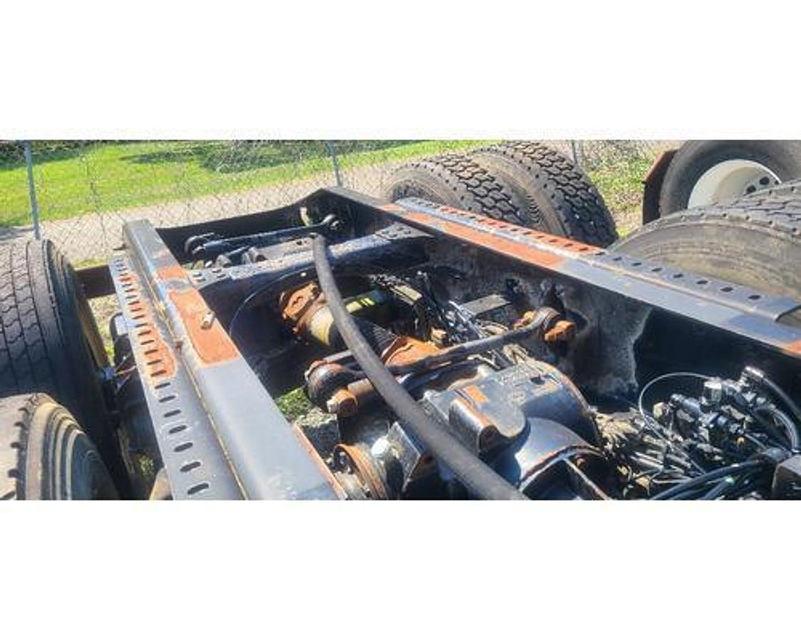 Used 2016 Mack CHU613