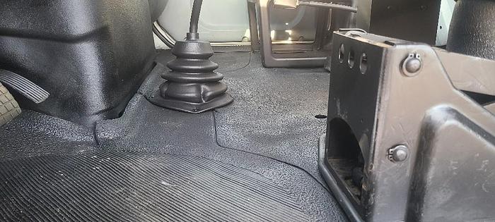 Used 2005 INTERNATIONAL 4200