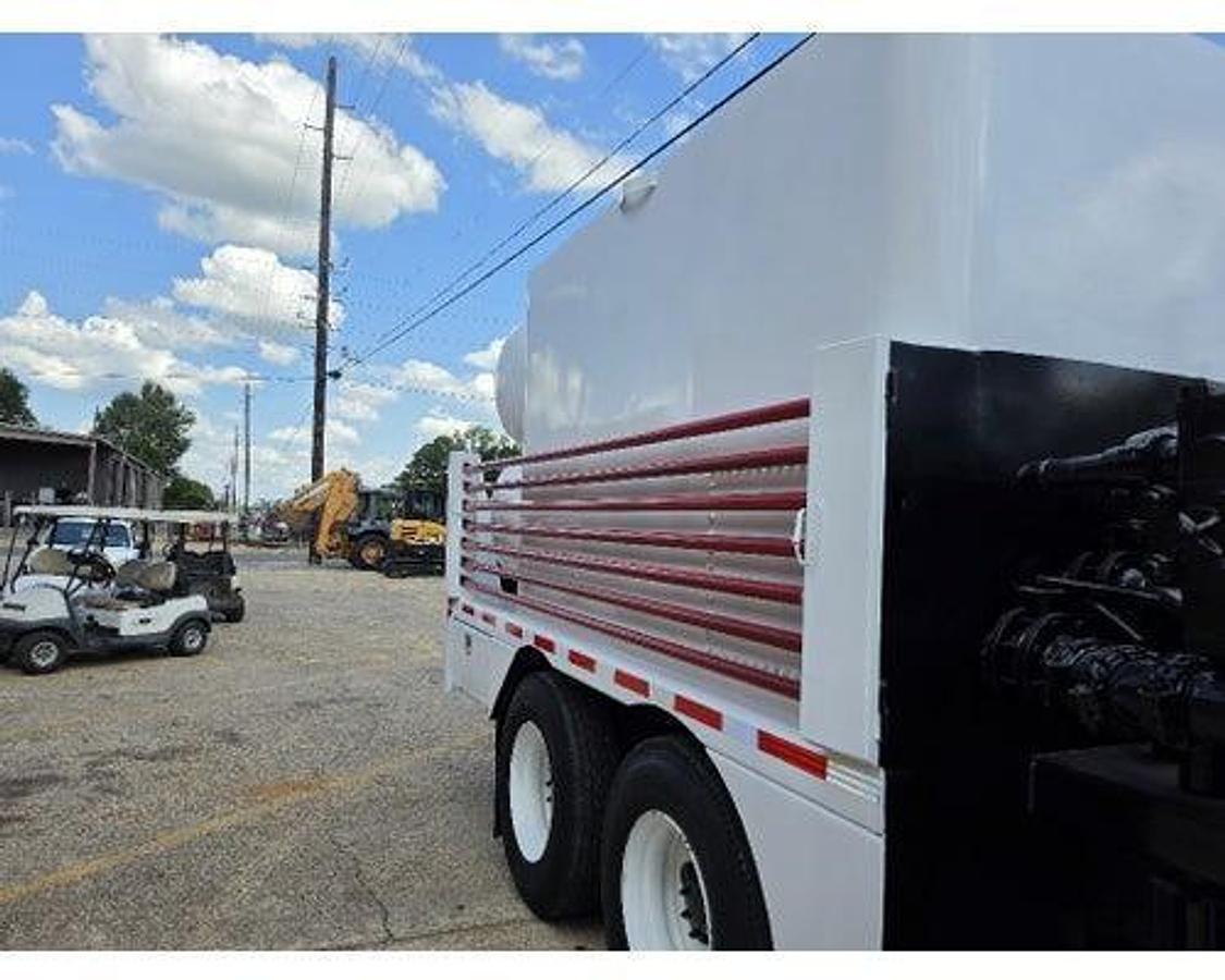 Used 2007 Mack CV700 SERIES