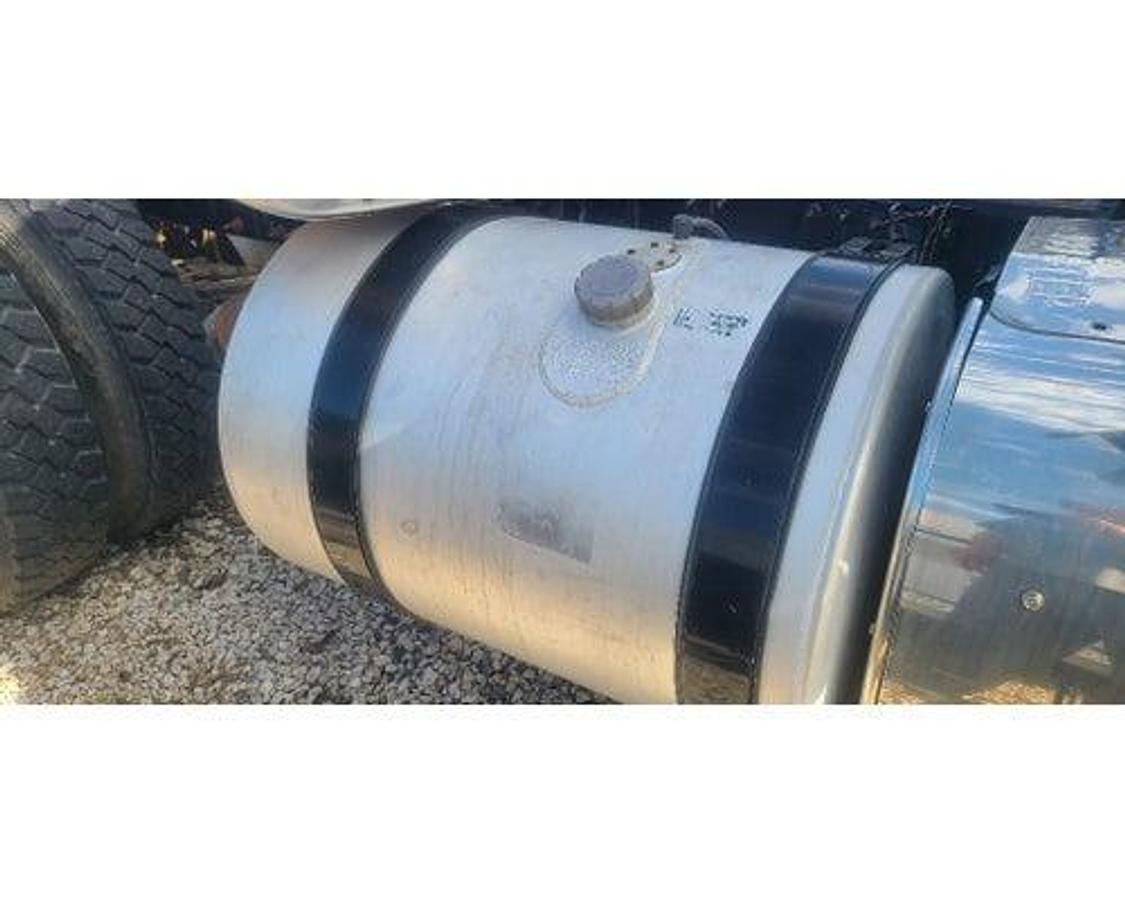 Used 2013 Mack CHU613