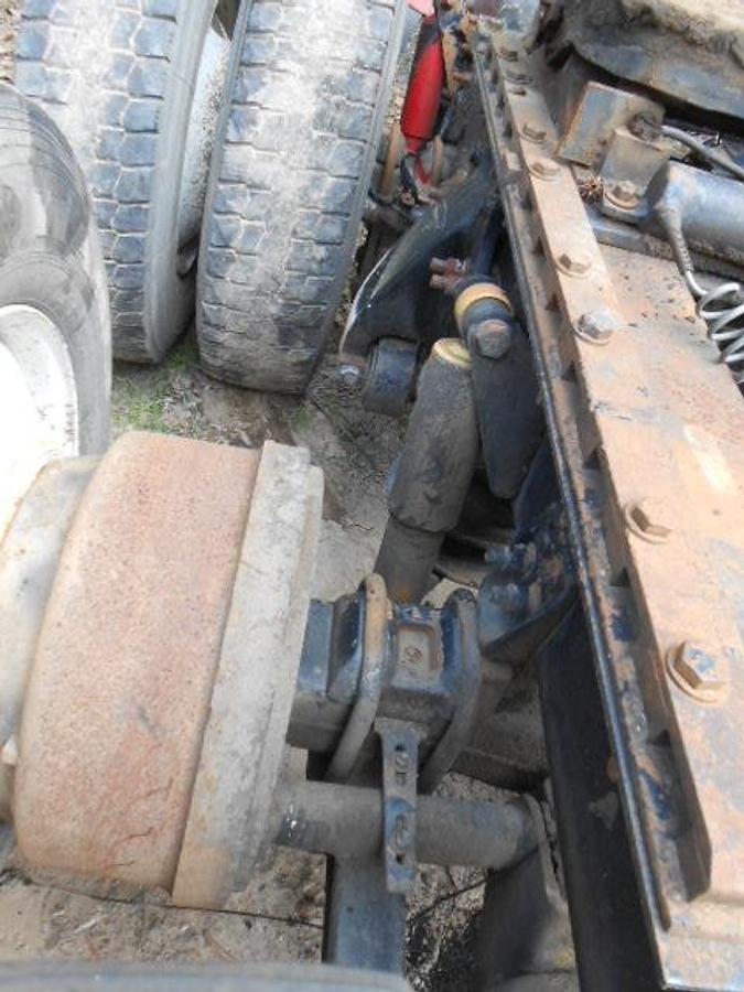Used FREIGHTLINER 4 AIR BAG SUSPENSION LESS REAR END THIRD MEMBERS. AIR BRAKES, HUBS.