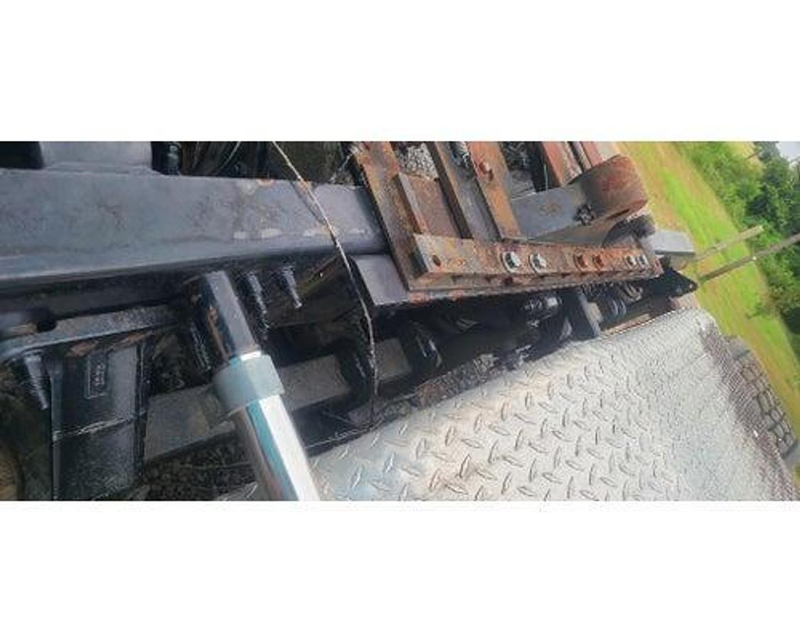 Used 2012 Mack CHU613