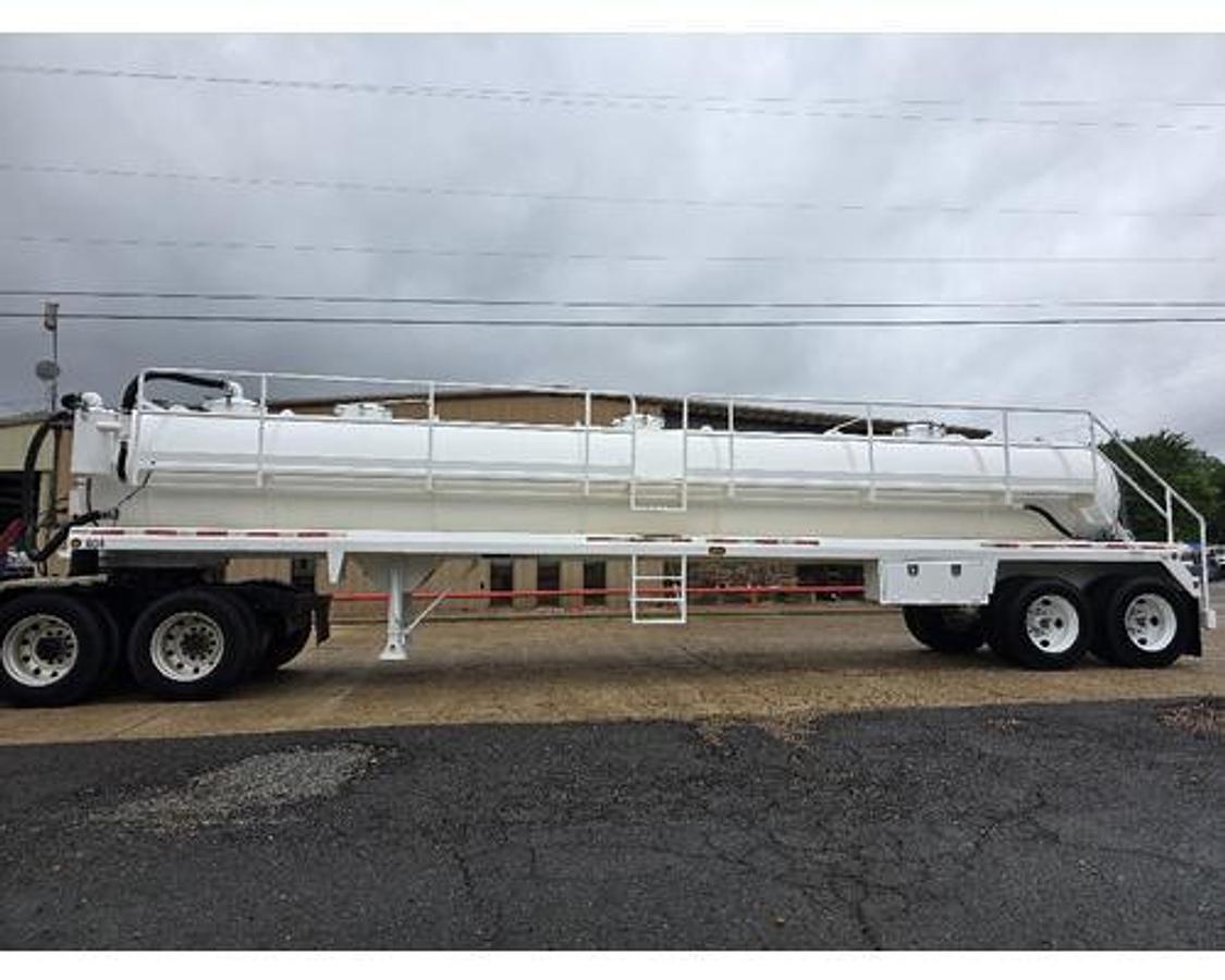 Used 2010 DRAGON VAC/TRAILER