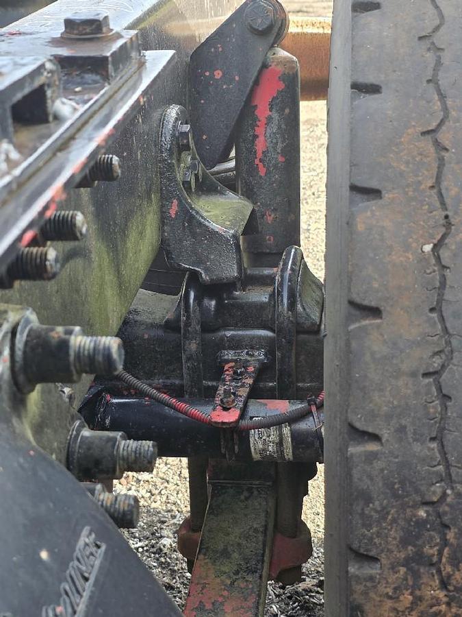 Used 2005 Freightliner CENTURY