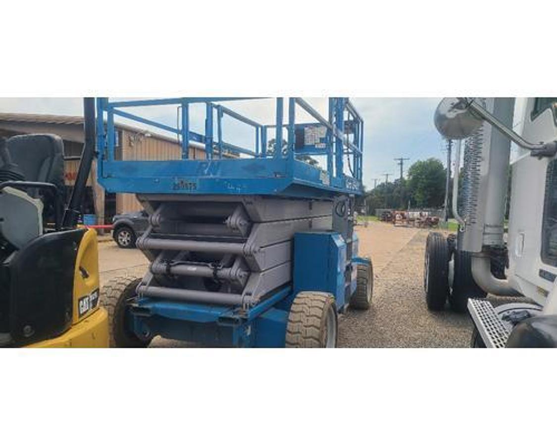 Used 2007 GENIE GS-4390
