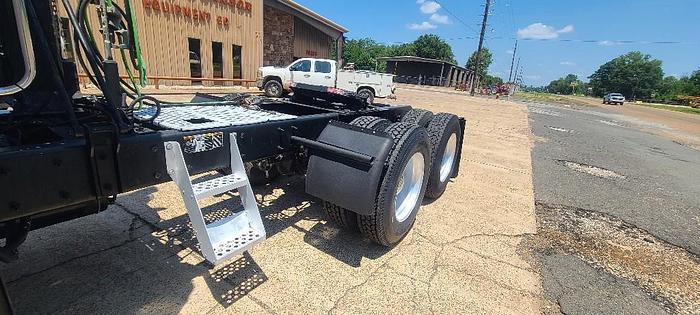 Used 2009 Kenworth T800