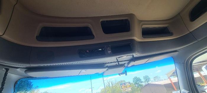 Used 2014 Peterbilt 567