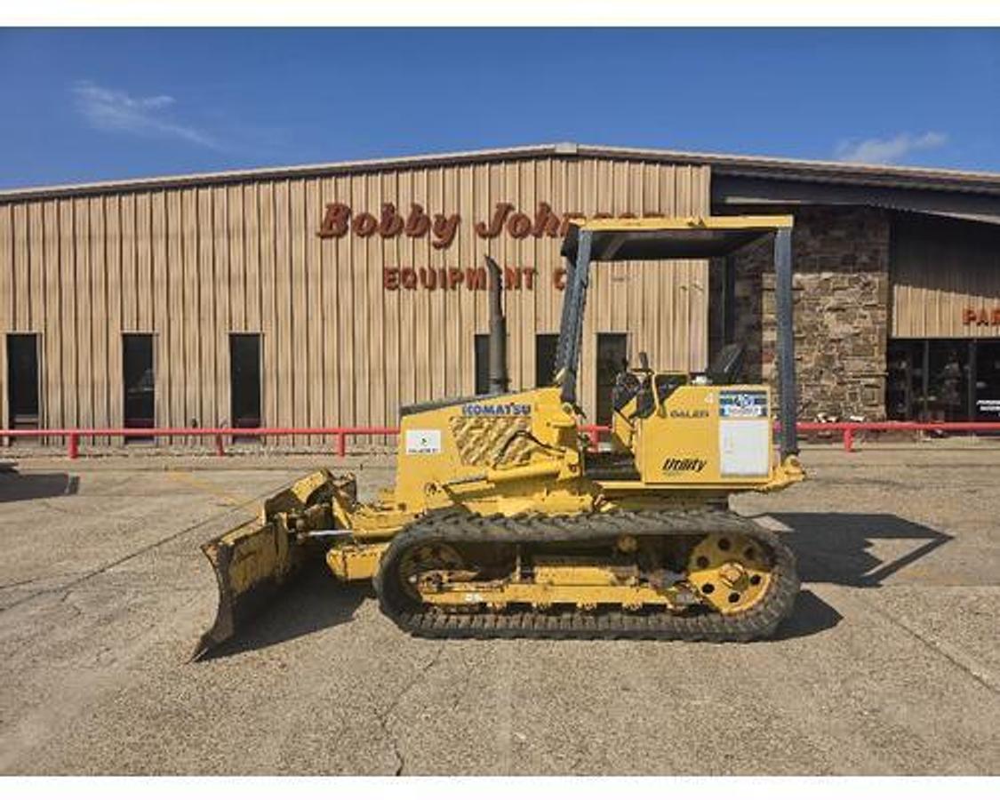 Used 2006 KOMATSU D21P-8A