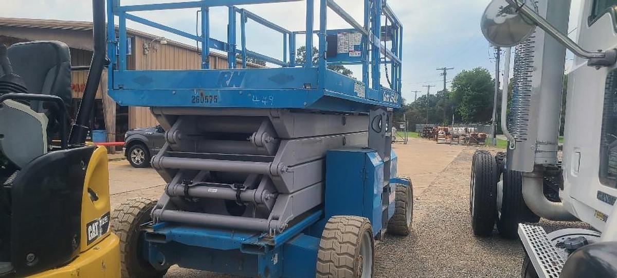 Used 2007 GENIE GS-4390