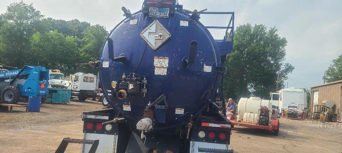 Used 2005 HYDROVAC 7400