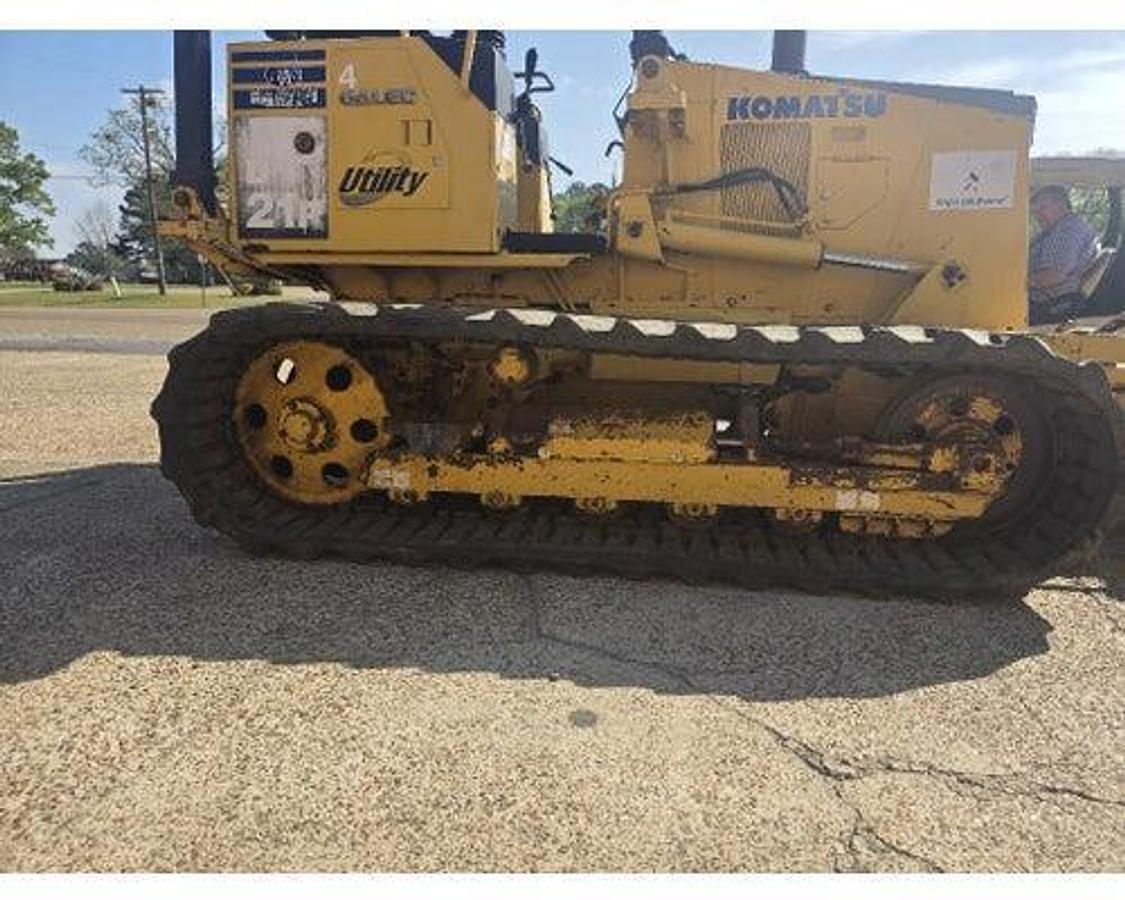 Used 2006 KOMATSU D21P-8A