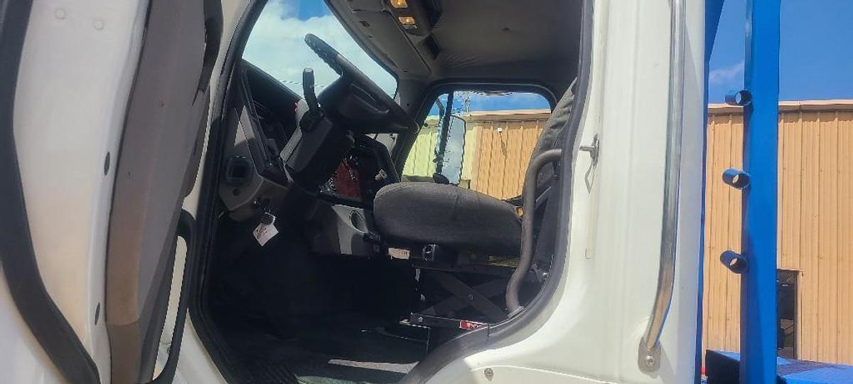 Used 2012 Freightliner 114SD