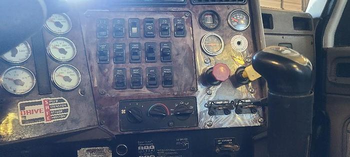 Used 2006 INTERNATIONAL 9900i