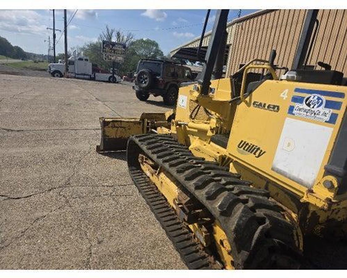 Used 2006 KOMATSU D21P-8A