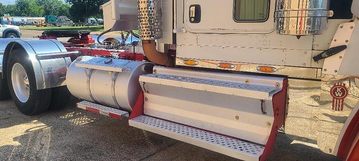Used 2008 Kenworth W900
