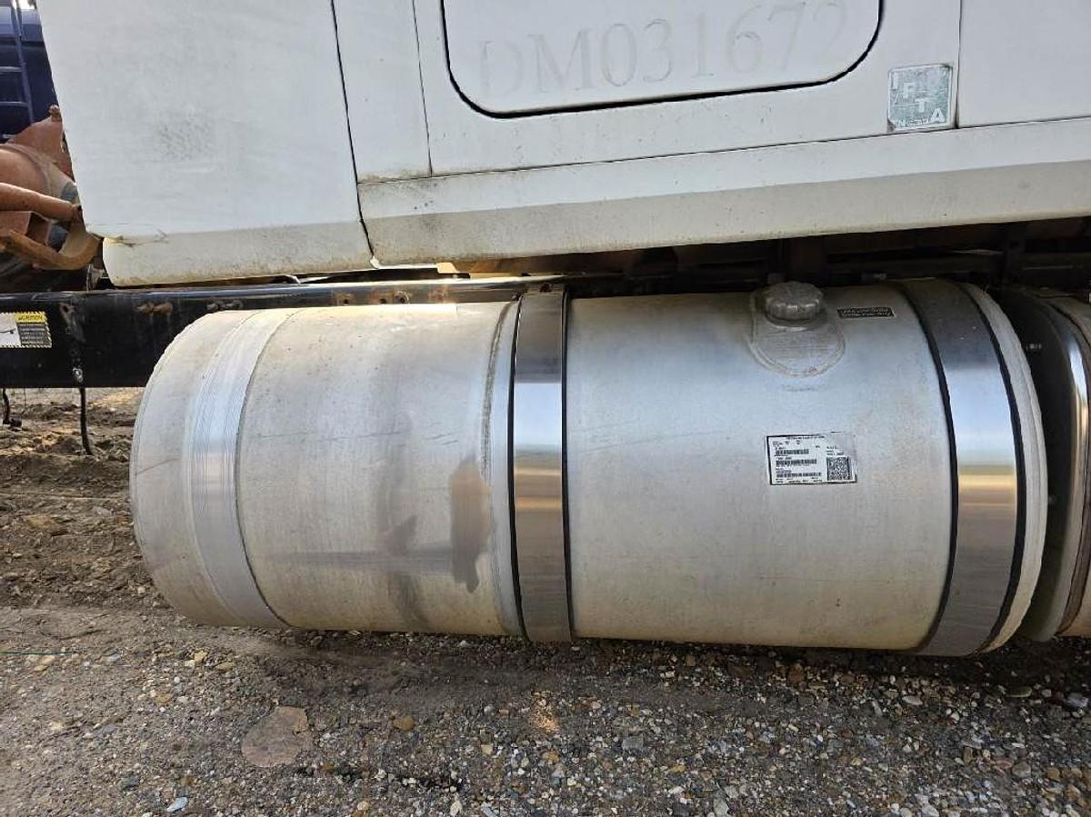 Used 2013 Mack CX600/VISION SERIES