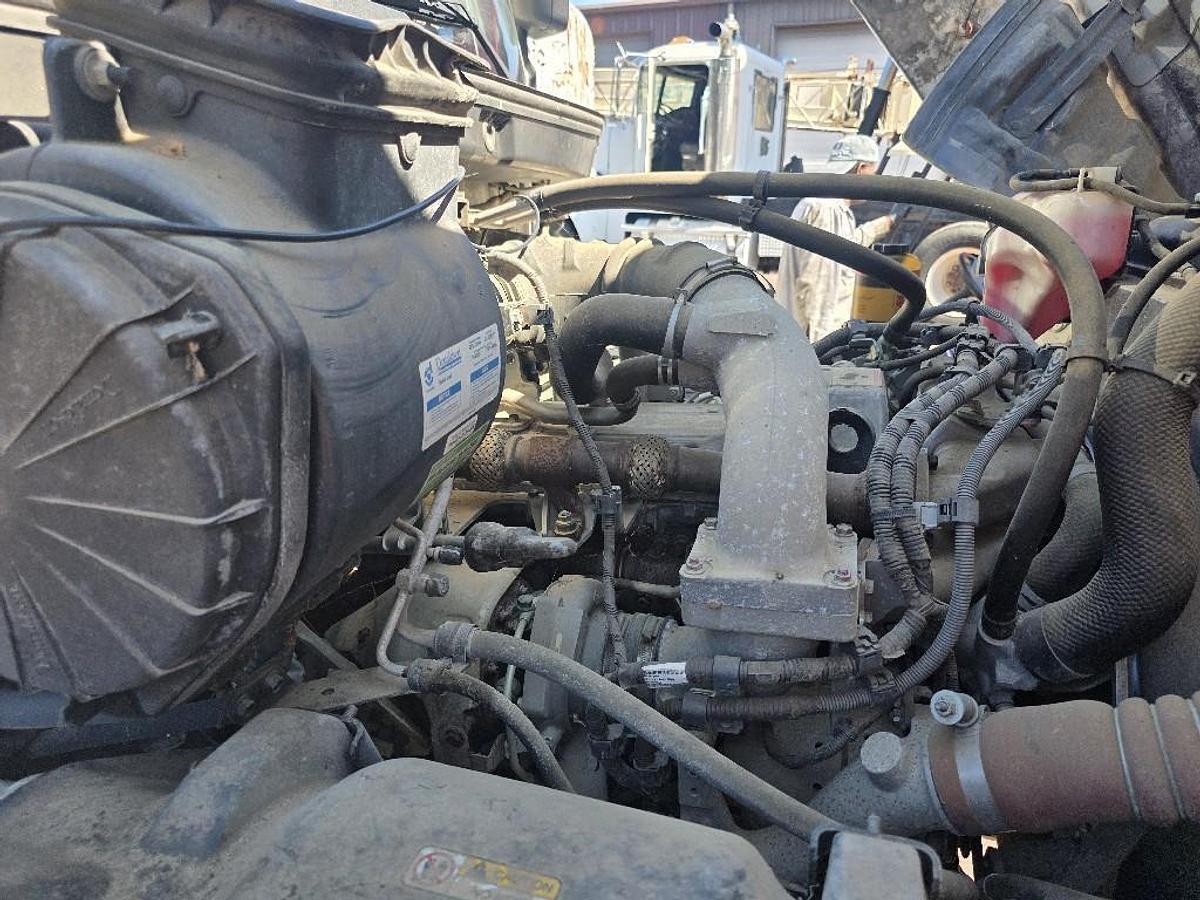 Used 2015 Hino 258/268